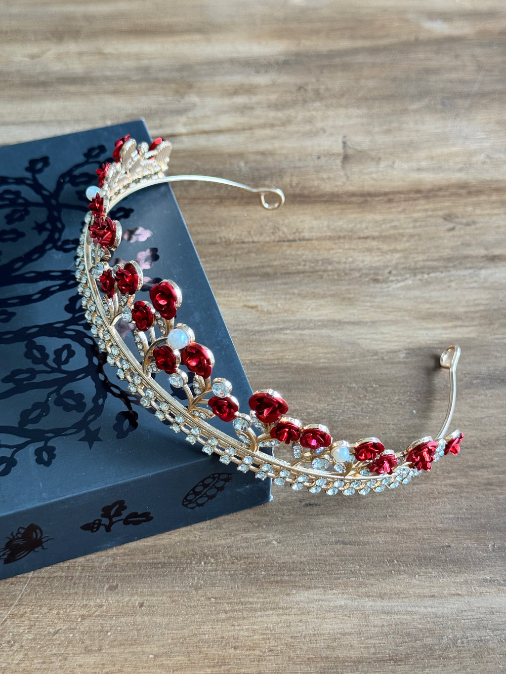 Red Roses in Bloom Crown